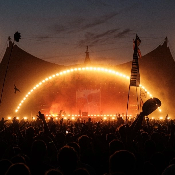  For 50 år siden kunne man købe en billet til bare 30 kroner - nu koster den 75 gange så meget (Foto: Flemming Bo Jensen/Roskilde Festival)